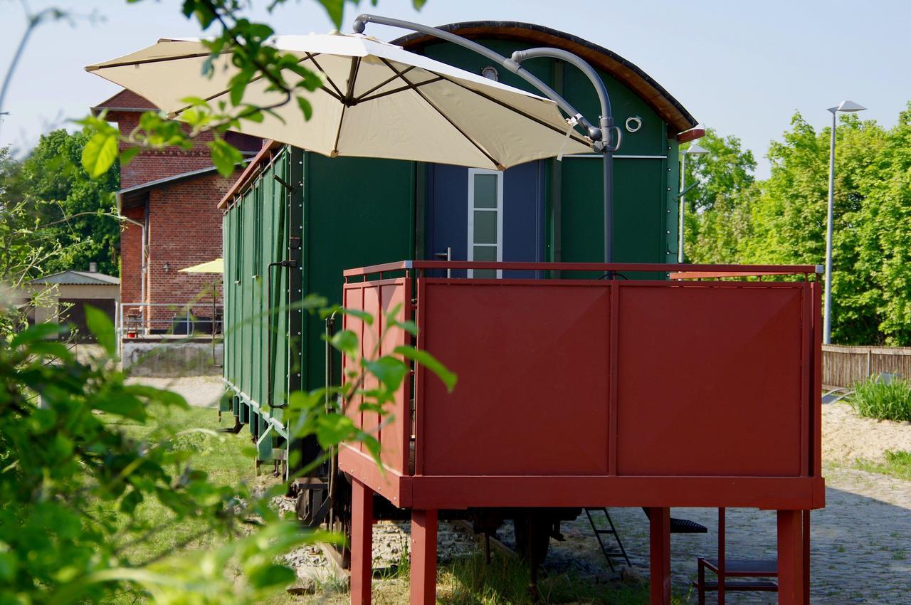 Urlaubsbahnhof-Schlafwagen Villa เลาเทอร์บาค ภายนอก รูปภาพ